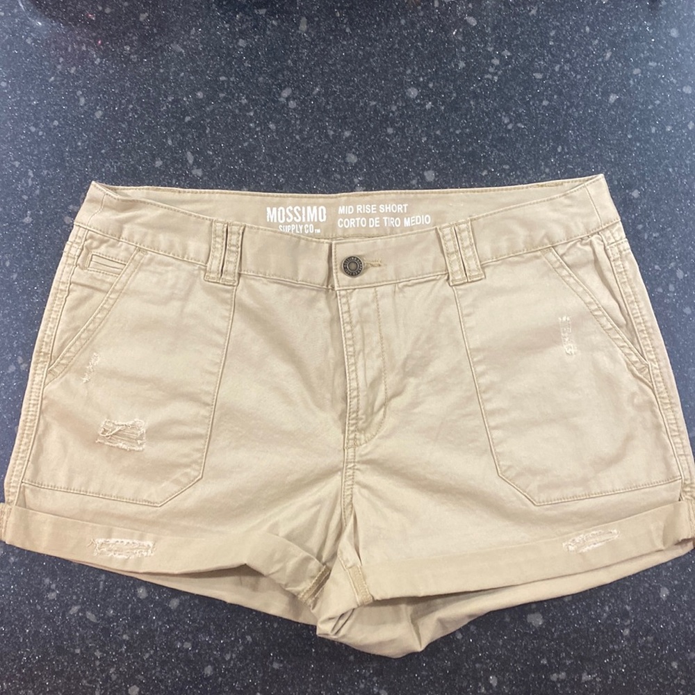 Mission beige mud rise shorts.